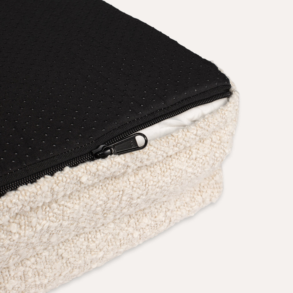 Zipper to remove and wash the cover